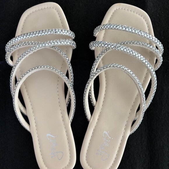 Flat Sandal - Picture 1 of 1